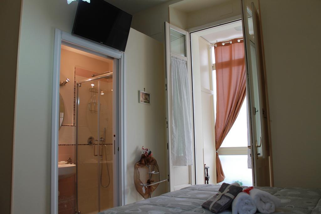 Da Agnese Locazioni Brevi Hotel Cagliari Bilik gambar