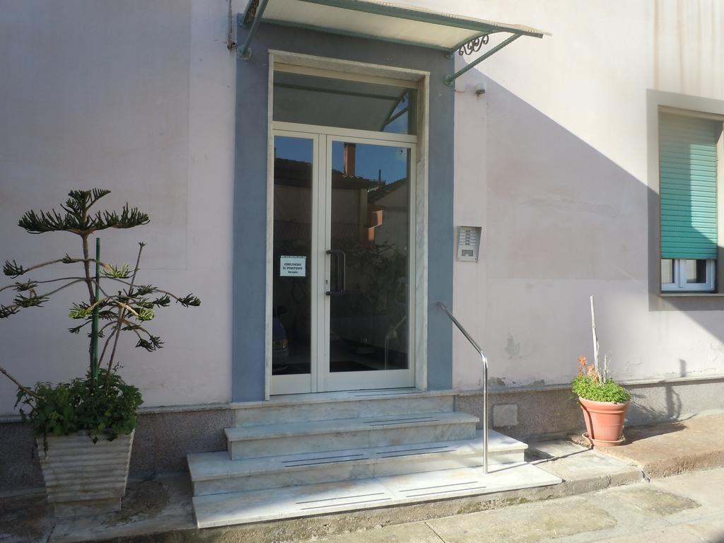 Da Agnese Locazioni Brevi Hotel Cagliari Luaran gambar