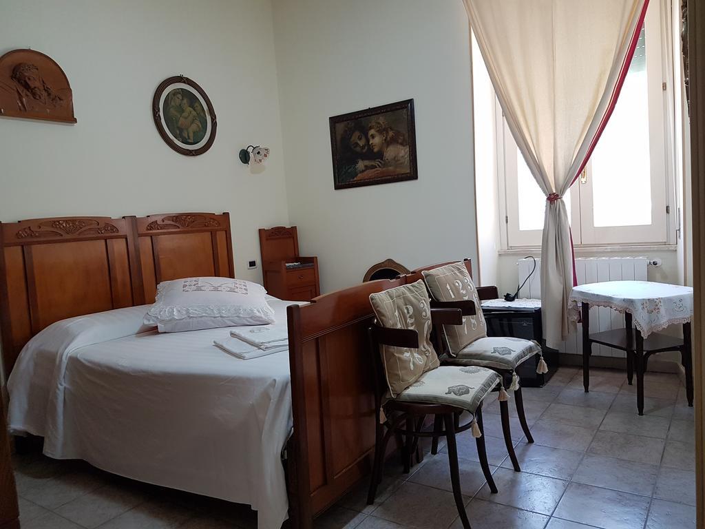 Da Agnese Locazioni Brevi Hotel Cagliari Luaran gambar