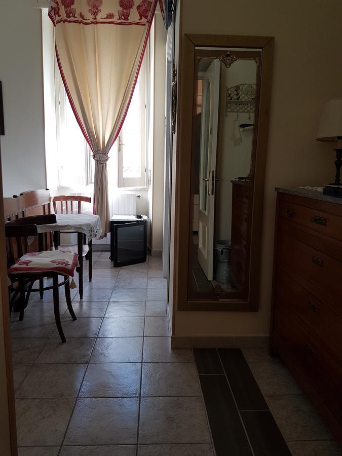 Da Agnese Locazioni Brevi Hotel Cagliari Luaran gambar