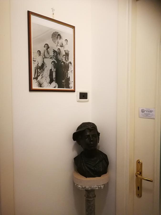 Da Agnese Locazioni Brevi Hotel Cagliari Luaran gambar