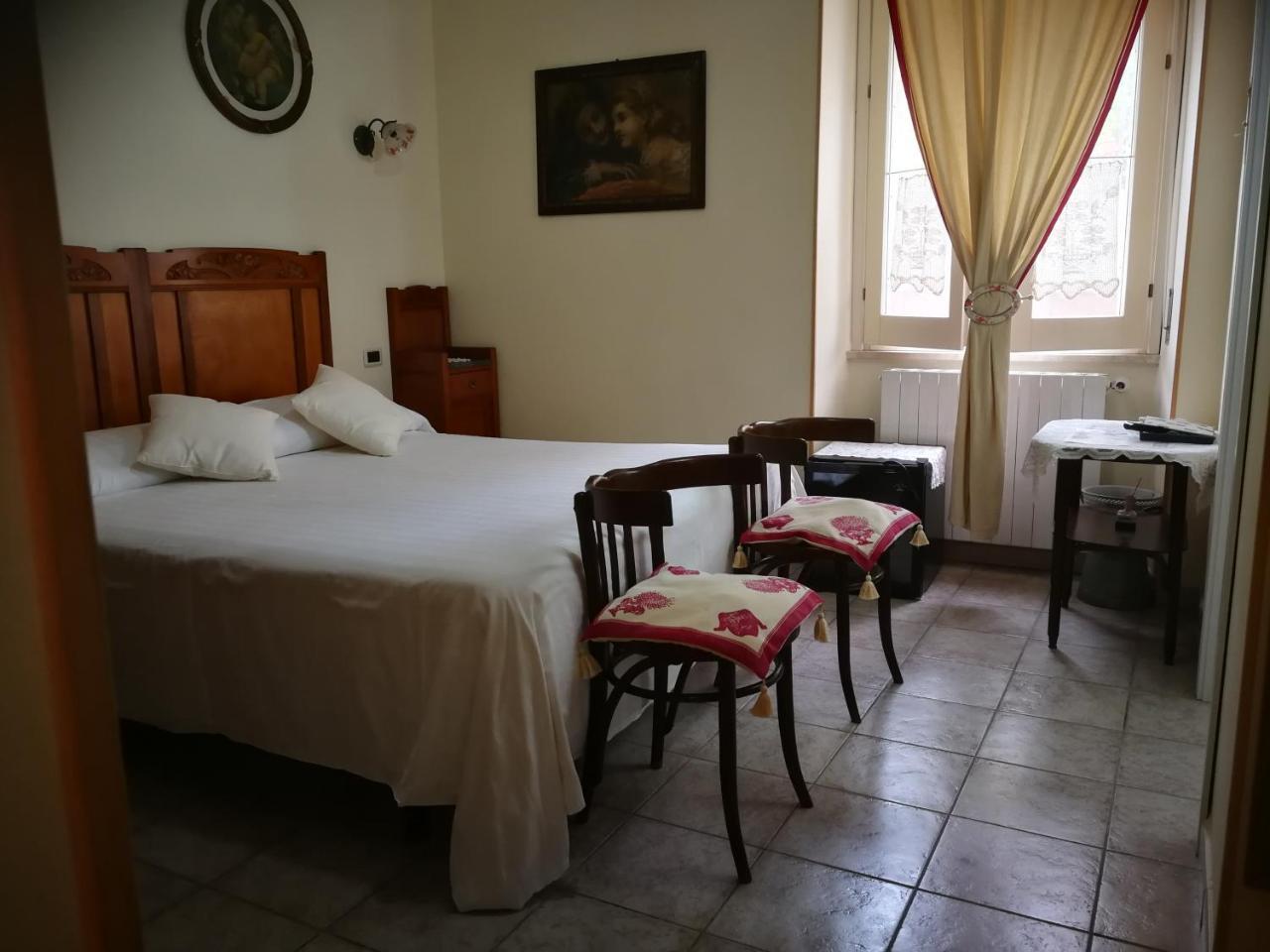 Da Agnese Locazioni Brevi Hotel Cagliari Luaran gambar