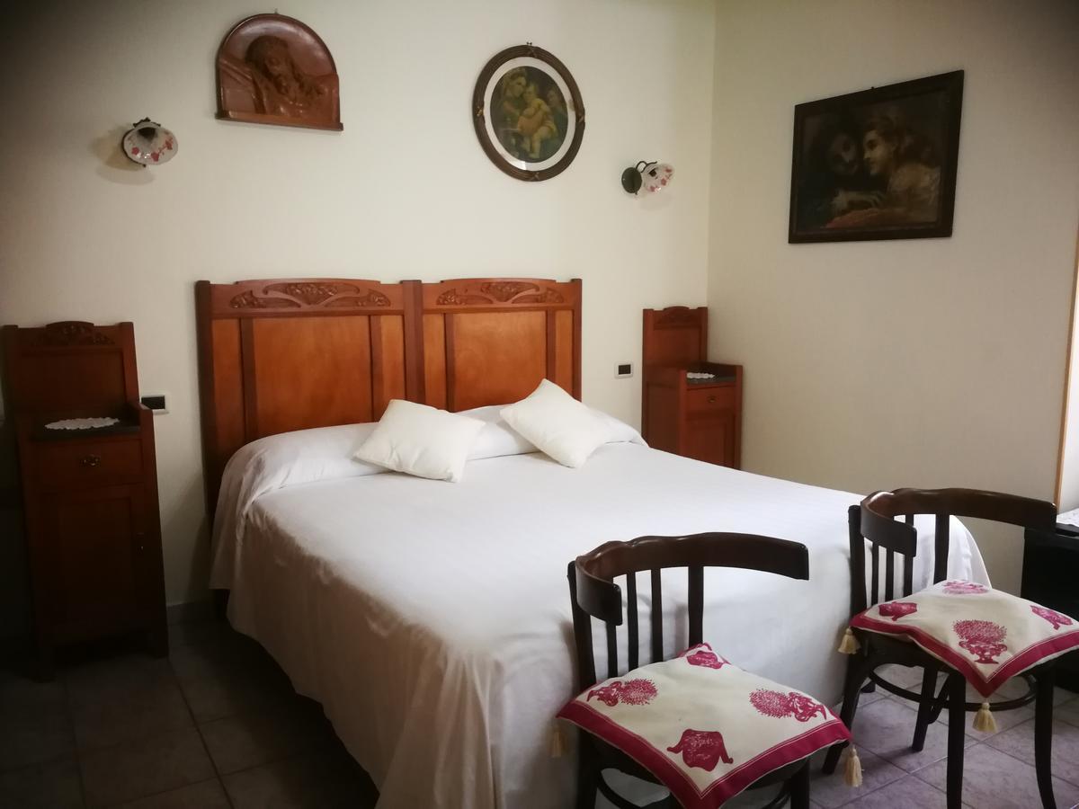 Da Agnese Locazioni Brevi Hotel Cagliari Luaran gambar